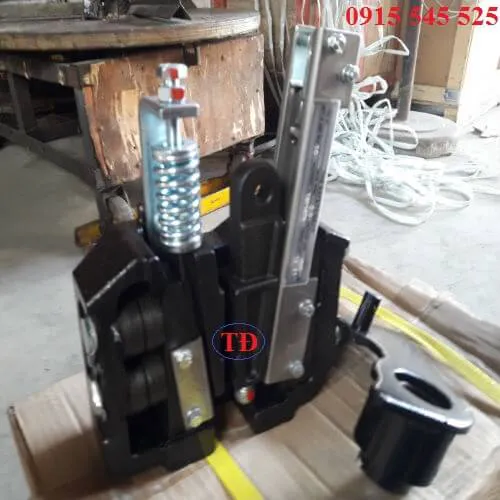 Thiết bị thang máy