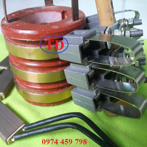 Cổ góp điện 3 pha YZR160 Cổ góp điện 3 pha YZR160