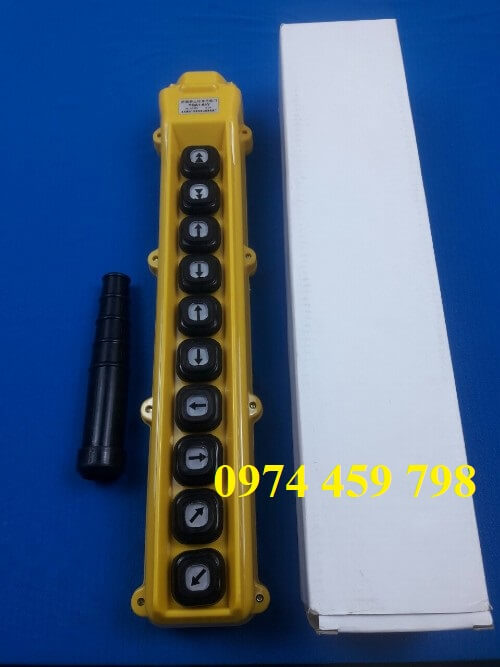 tay-bam-dieu-khien-cau-truc-10-nut tay-bam-dieu-khien-cau-truc-10-nut