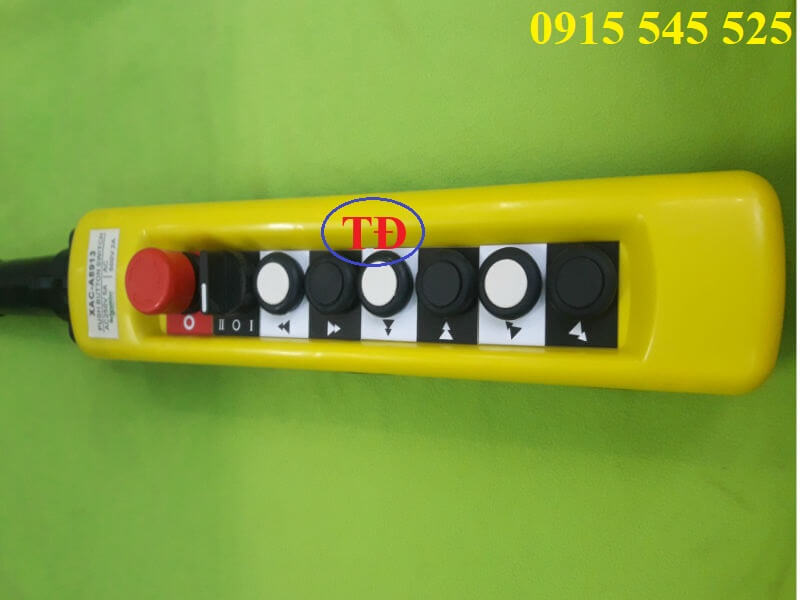 Tay bấm điều khiển cầu trục XAC-A8913 Tay bấm điều khiển cầu trục XAC-A8913