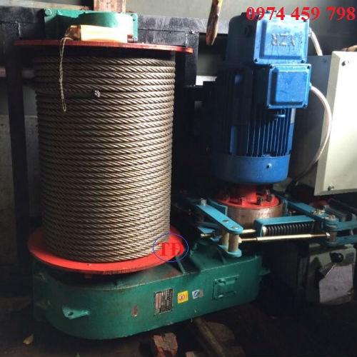 Tời điện mặt đất JM5 Tời điện mặt đất JM5