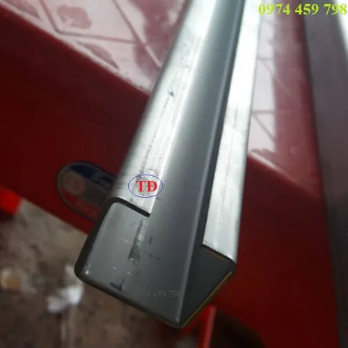 Máng C cầu trục bằng inox 304