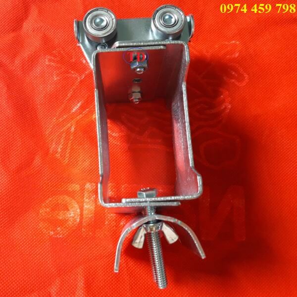 Con dẫn hướng ray C cầu trục Con dẫn hướng ray C cầu trục