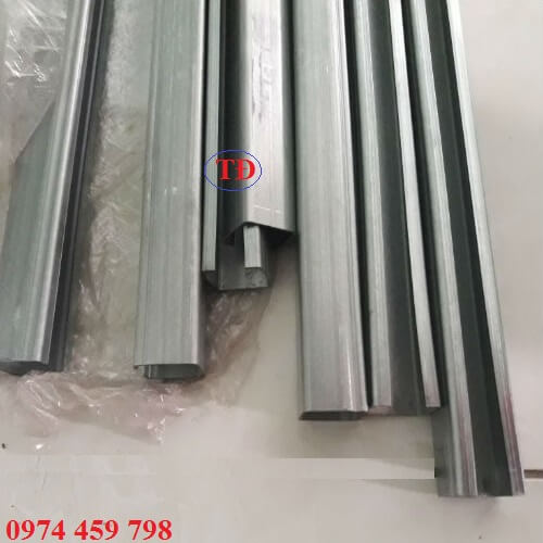 Máng C treo dẫn cáp cầu trục Máng C treo dẫn cáp cầu trục