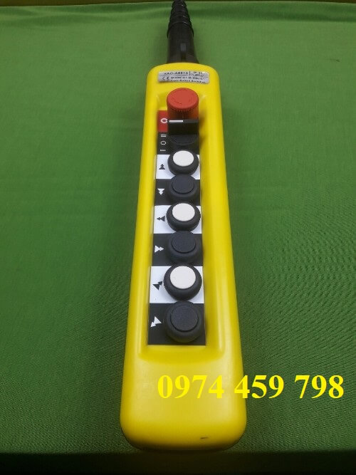 tay-bam-dieu-khien-cau-truc-6-nut-2-cap-toc-do tay-bam-dieu-khien-cau-truc-6-nut-2-cap-toc-do