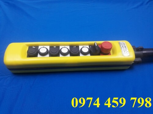 tay-bam-dieu-khien-cau-truc-6-nut-2-cap-toc-do tay-bam-dieu-khien-cau-truc-6-nut-2-cap-toc-do