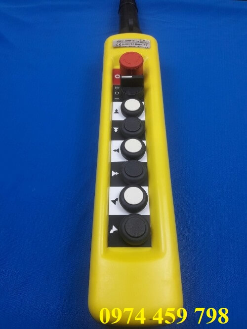 tay-bam-dieu-khien-cau-truc-6-nut-2-cap-toc-do tay-bam-dieu-khien-cau-truc-6-nut-2-cap-toc-do