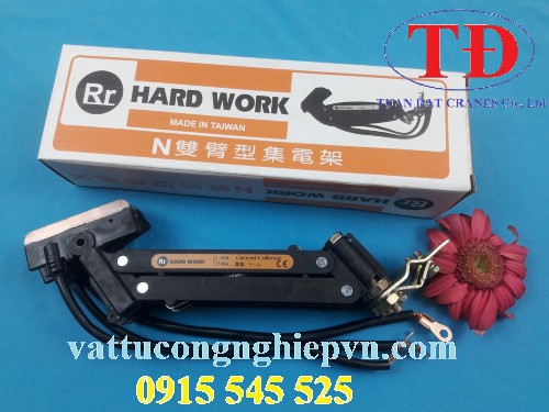 Chổi tiếp điện cầu trục 4P-60A là sản phẩm đáng tin cậy, giúp tiết kiệm chi phí và tăng năng suất lao động. Với thiết kế chắc chắn và khả năng tiế điện ổn định, sản phẩm này là lựa chọn lý tưởng cho việc lấy điện từ hệ thống ray điện an toàn khi cầu trục di chuyển. Chổi tiếp điện cầu trục 4P-60A là sản phẩm đáng tin cậy, giúp tiết kiệm chi phí và tăng năng suất lao động. Với thiết kế chắc chắn và khả năng tiế điện ổn định, sản phẩm này là lựa chọn lý tưởng cho việc lấy điện từ hệ thống ray điện an toàn khi cầu trục di chuyển.