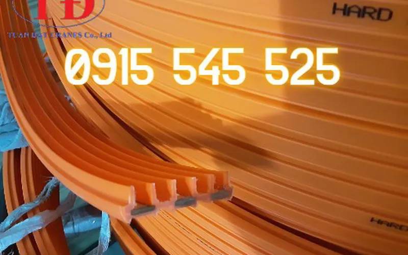 Tìm hiểu về ray điện cầu trục 3P-100A