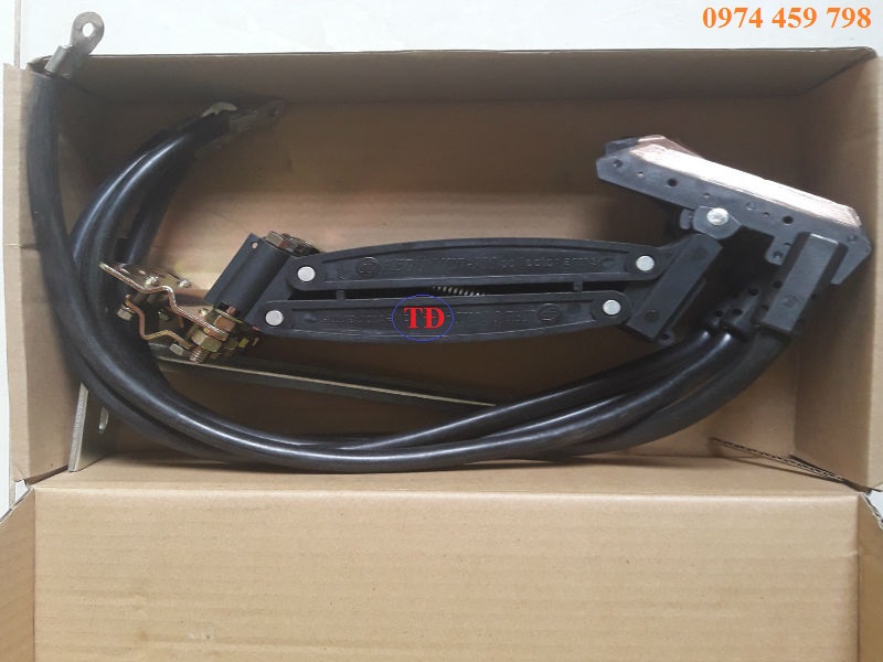 Hình ảnh tay lấy điện cầu trục Hình ảnh tay lấy điện cầu trục