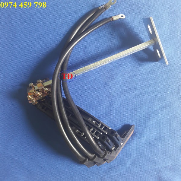 Chổi tiếp điện cầu trục 3P 60A Chổi tiếp điện cầu trục 3P 60A