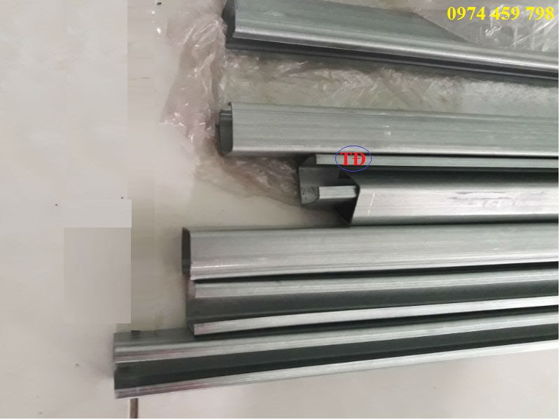 Máng C cầu trục dùng treo cáp Máng C cầu trục dùng treo cáp