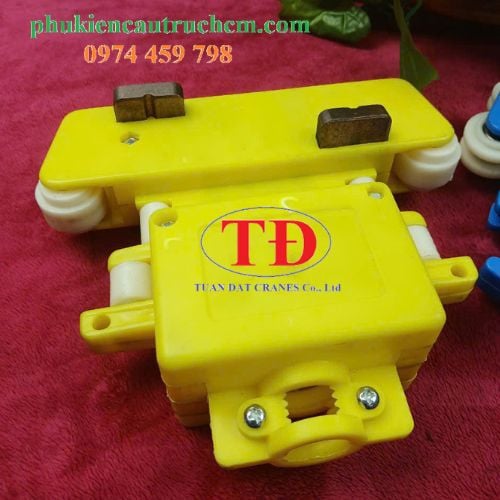 Chổi tiếp điện ray hộp kín model JD-4-100A