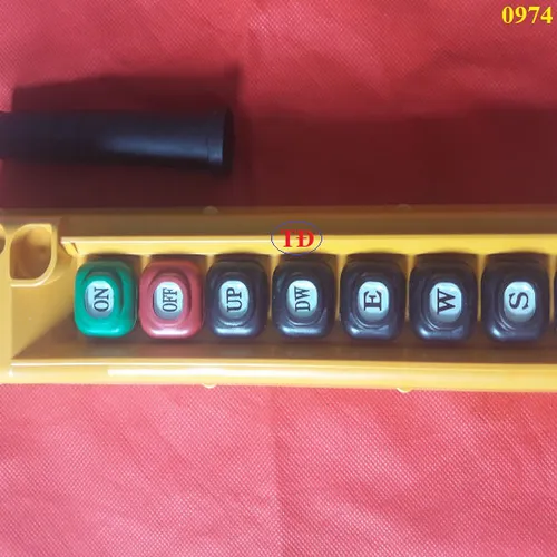 Nút bấm điều khiển cầu trục HY1028