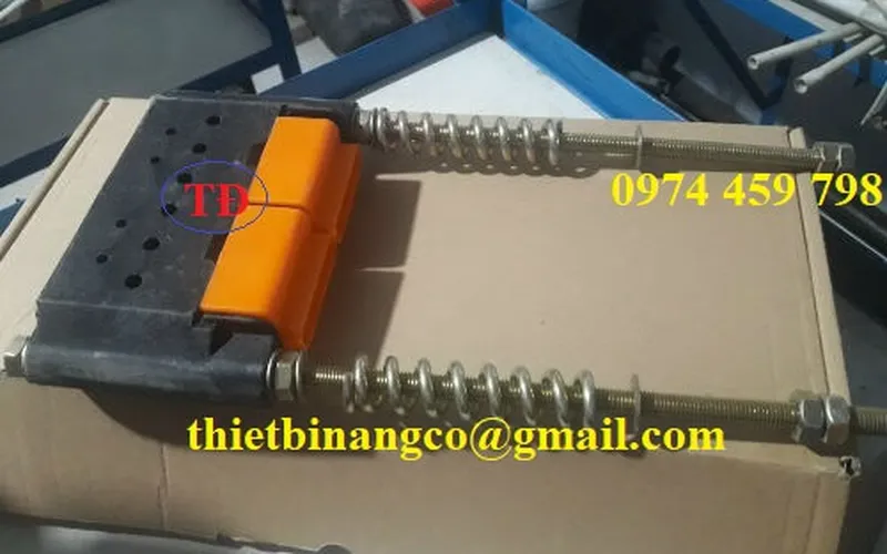 Căng ray điện an toàn cầu trục là gì?