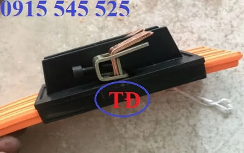 Hộp nối ray điện an toàn là gì?