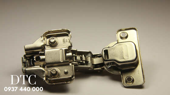 Bản lề DTC giảm chấn cong ít (35mm và 40mm) - Nhập khẩu DTC Funiture Hardware Bản lề DTC giảm chấn cong ít (35mm và 40mm) - Nhập khẩu DTC Funiture Hardware