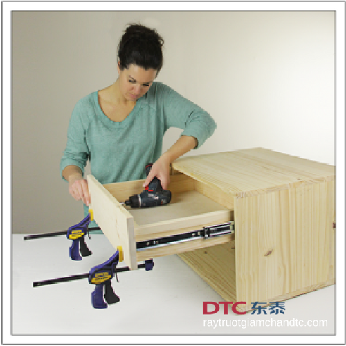 Lắp đặt mặt của ngăn kéo Lắp đặt mặt của ngăn kéo