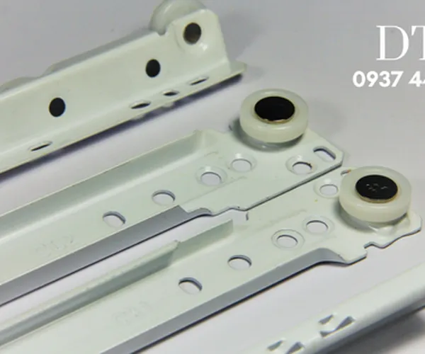 Ray bánh xe nhựa (Ray đơn)