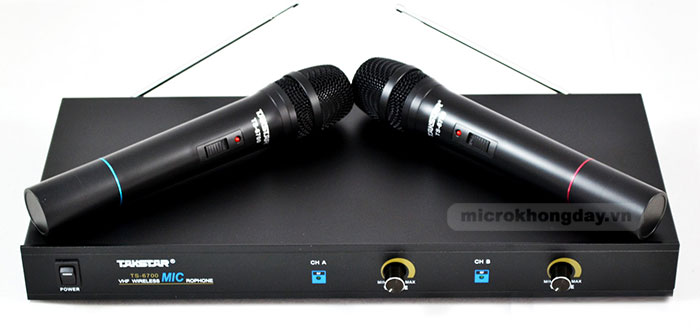 Micro-khong-day-Takstar-TS6700HH