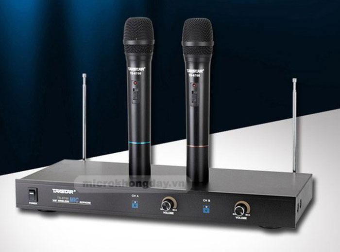 Micro-khong-day-Takstar-TS6700HH
