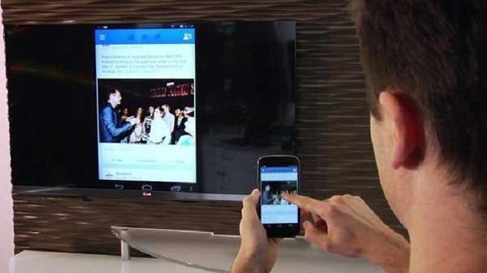 Cách kết nối điện thoại với tivi để hát karaoke