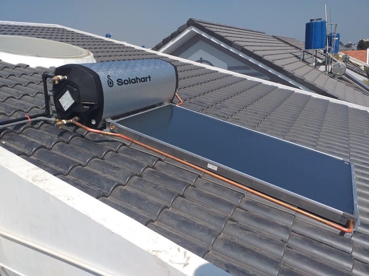 Máy nước nóng năng lượng mặt trời Solahart 300L