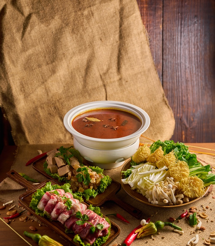 Khi đĩa ăn được đặt lên bàn, đó không chỉ là một món ăn, mà là một trải nghiệm trọn vẹn. Khi đĩa ăn được đặt lên bàn, đó không chỉ là một món ăn, mà là một trải nghiệm trọn vẹn.