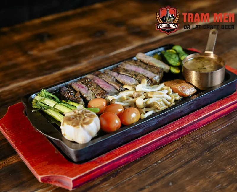 Bò Aukobe Đốt Rượu Brandy