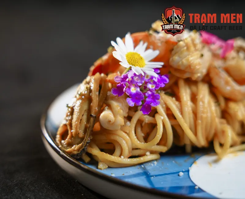 Mỳ Ý Hải Sản Sốt Gạch Tôm Cay
