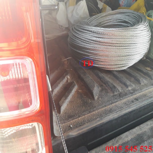 Cáp thép phi 10 cho cầu trục sẵn sàng để đi giao Cáp thép phi 10 cho cầu trục sẵn sàng để đi giao