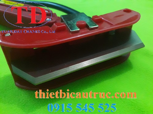 choi-quet-dien-cau-truc-1p-200a choi-quet-dien-cau-truc-1p-200a