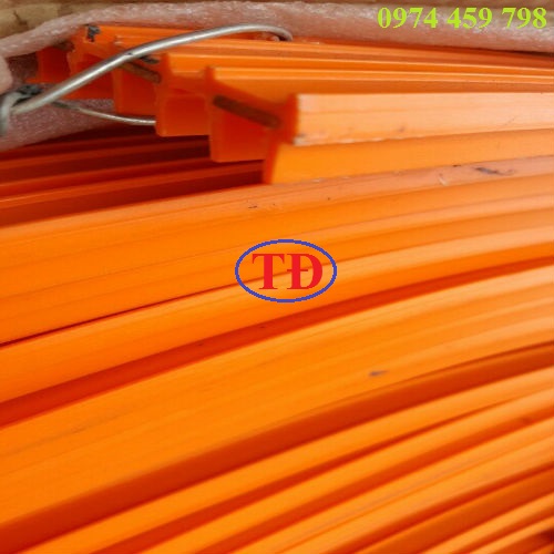 Ray dẫn điện cầu trục 3P 50A Ray dẫn điện cầu trục 3P 50A