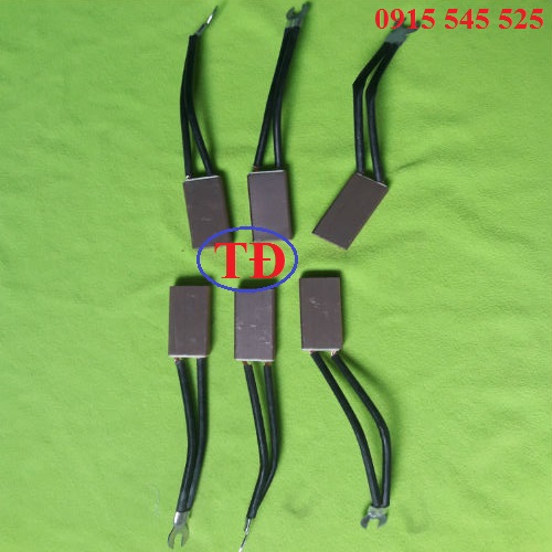 Chổi than cổ góp điện dạng lá dùng cho cổ góp điện có đường kính lớn Chổi than cổ góp điện dạng lá dùng cho cổ góp điện có đường kính lớn