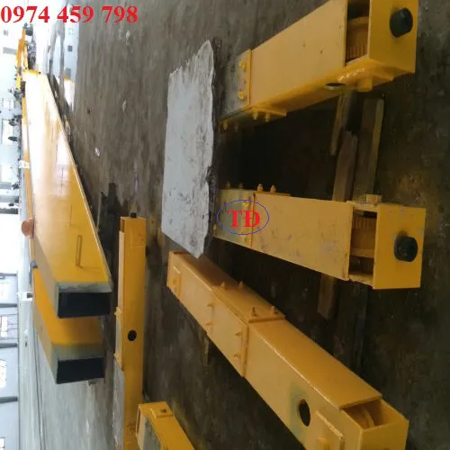 Bộ dầm biên cầu trục