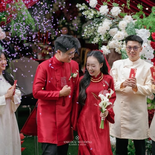 10 NĂM - TÌNH YÊU VÀ TRƯỞNG THÀNH