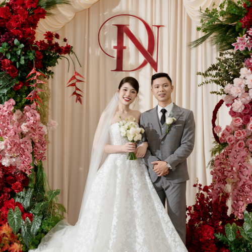 ĐỎ & KEM | TÌNH YÊU NGỌT NGÀO & CHÁY BỎNG