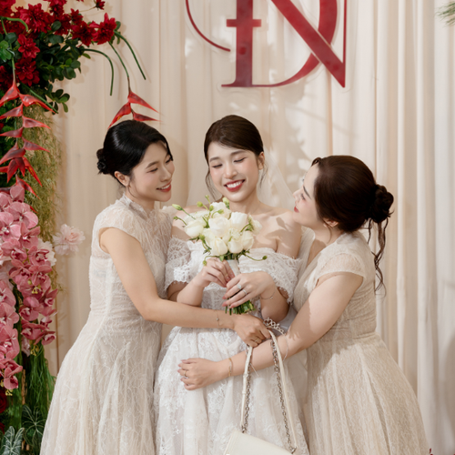 ĐỎ & KEM | TÌNH YÊU NGỌT NGÀO & CHÁY BỎNG