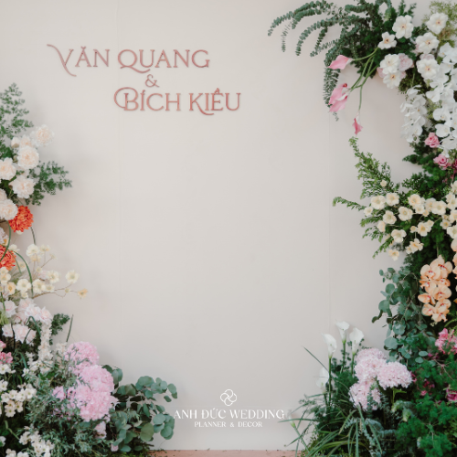 CHAMPAGNE & RỰC RỠ | CẢ RỪNG HOA NỞ RỘ GIỮA ĐẠI NGÀN