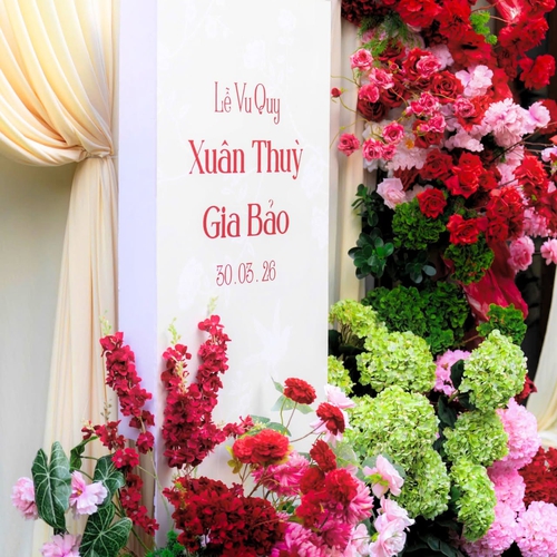 ĐỎ & TRẮNG KEM | NÉT CỔ ĐIỂN MANG HƠI THỞ THỜI ĐẠI