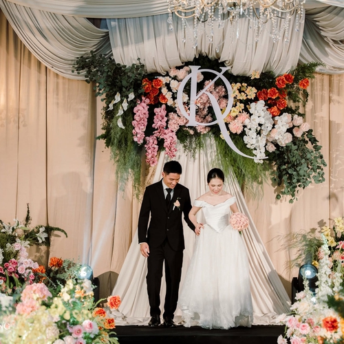 CHAMPAGNE & RỰC RỠ | CẢ RỪNG HOA NỞ RỘ GIỮA ĐẠI NGÀN