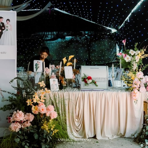 CHAMPAGNE & RỰC RỠ | CẢ RỪNG HOA NỞ RỘ GIỮA ĐẠI NGÀN