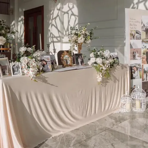 Nhà hàng 4U Luxury | Bảo Trân – Anh Tú