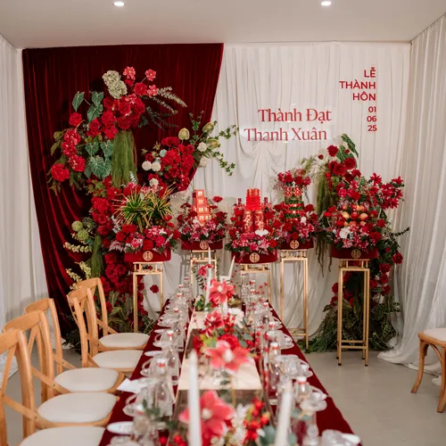 TRANG TRÍ GIA TIÊN TONE MÀU ĐỎ