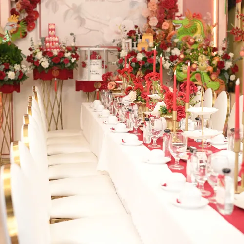 TRANG TRÍ GIA TIÊN TONE MÀU ĐỎ CAM KEM