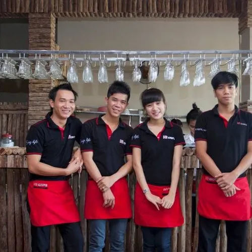ÁO PHÔNG ĐỒNG PHỤC LỰA CHỌN HOÀN HẢO CHO DOANH NGHIỆP Ở VIỆT NAM
