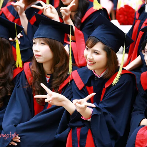 Lễ phục tốt nghiệp cao cấp