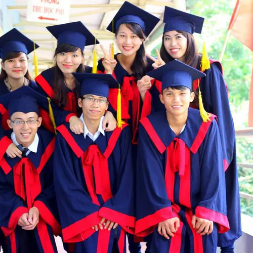 Cho thuê lễ phục cử nhân mầm non đại học