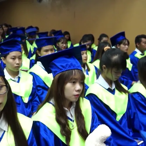 Thuê áo tốt nghiệp để làm gì