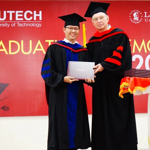 XƯỞNG CHUYÊN MAY ÁO THẠC SĨ TIẾN SĨ